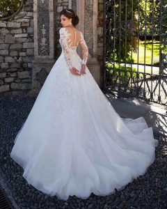Ball Gown Wedding Dresses With Train